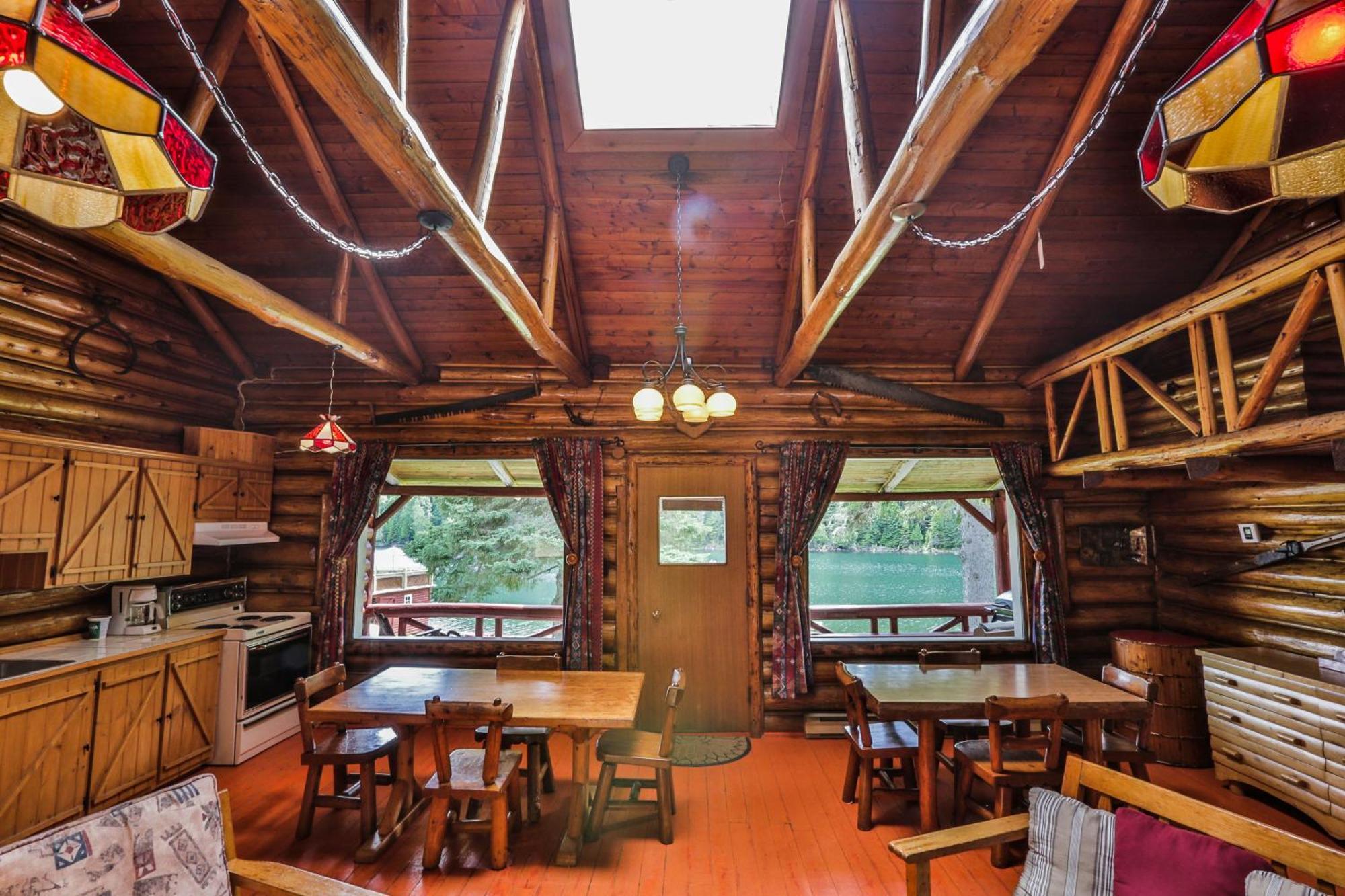 Kan-A-Mouche Pourvoirie Auberge Et Chalets แซ็งต์-มิเชล-เดส์-แซ็งส์ ห้อง รูปภาพ